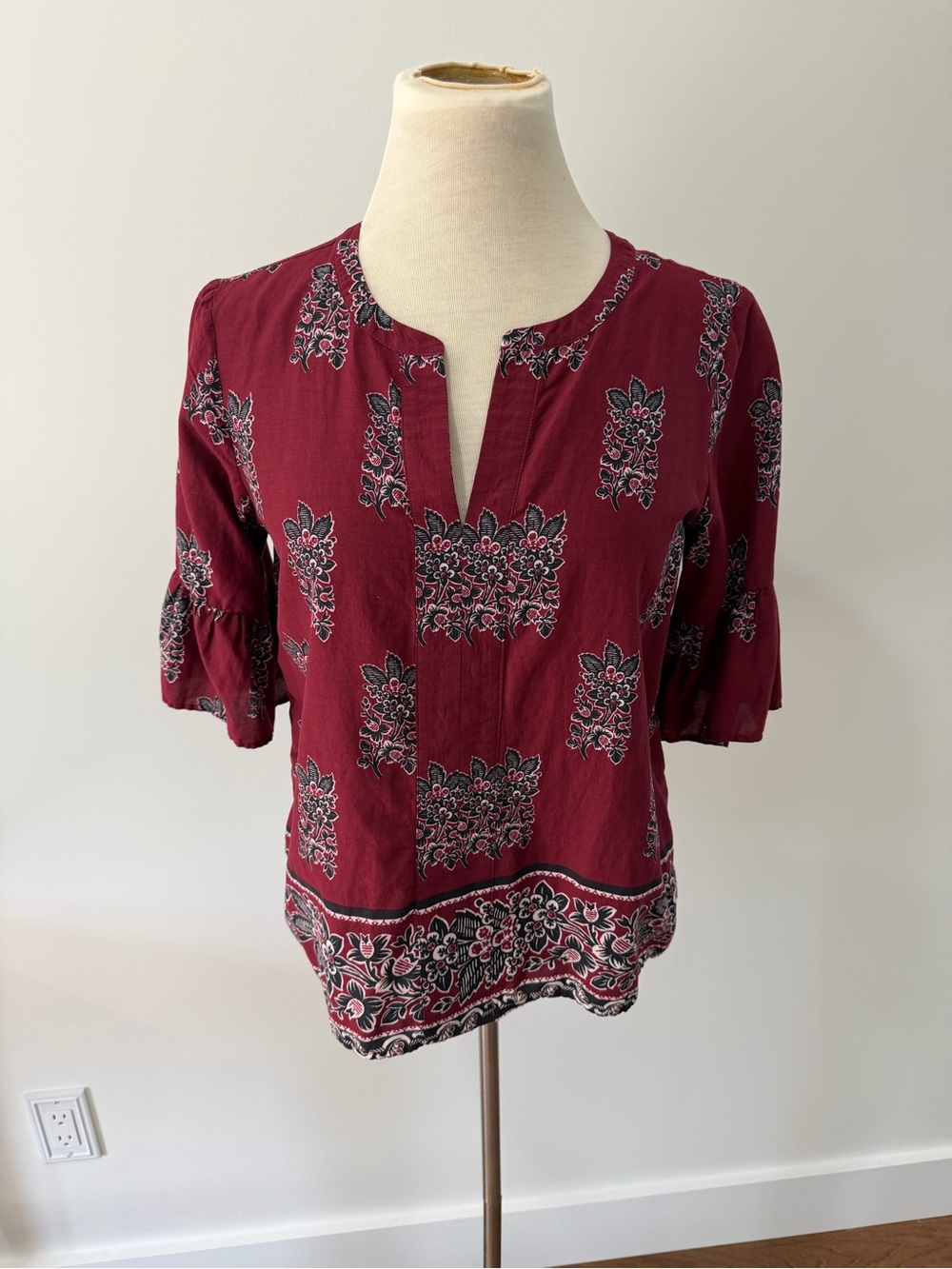 Ann Taylor Factory Burgundy Floral Split-Neck Blouse